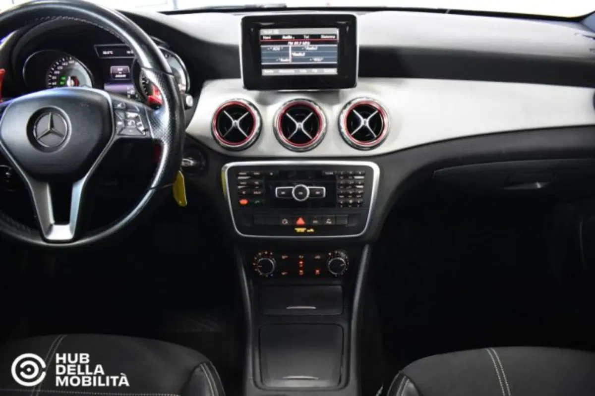 Mercedes-Benz GLA SUV usata a Perugia (11)