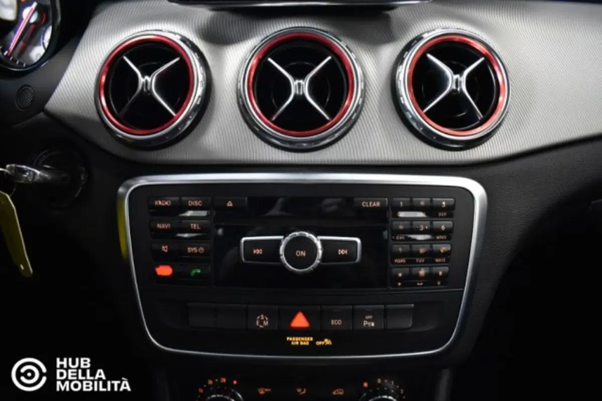 Mercedes-Benz GLA SUV usata a Perugia (13)