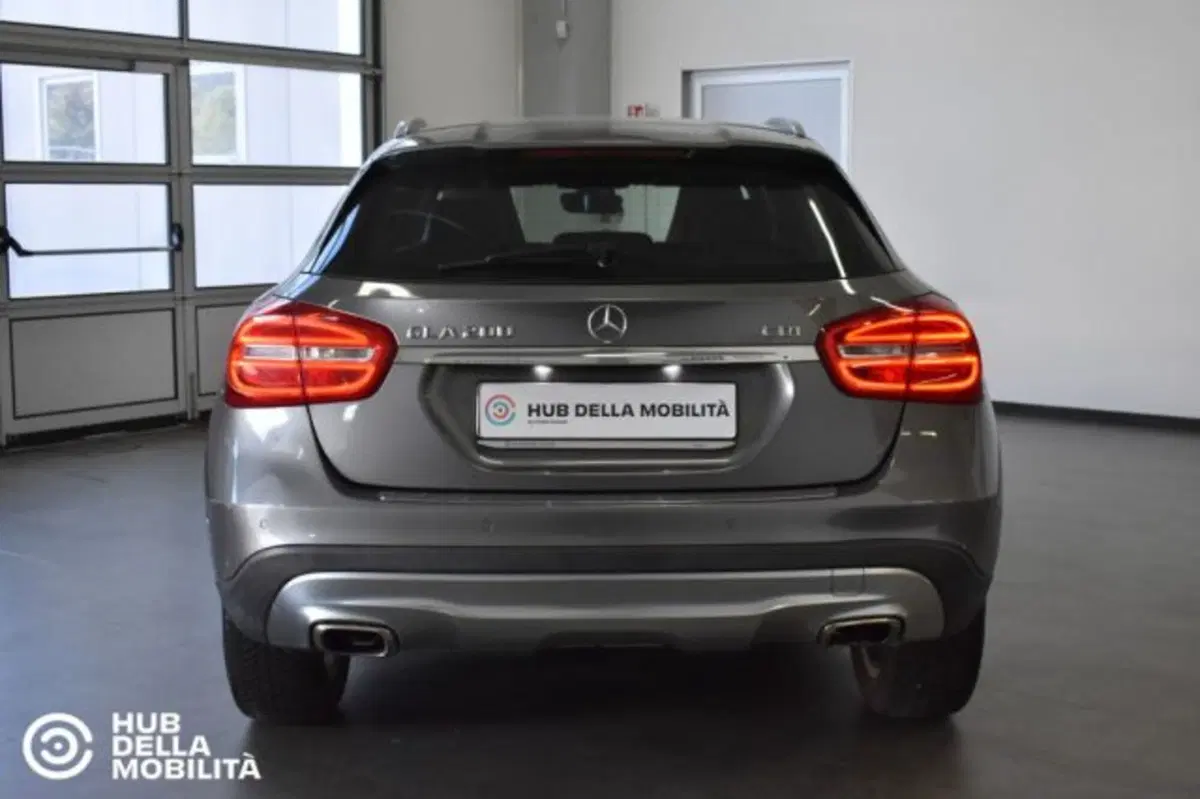 Mercedes-Benz GLA SUV usata a Perugia (5)