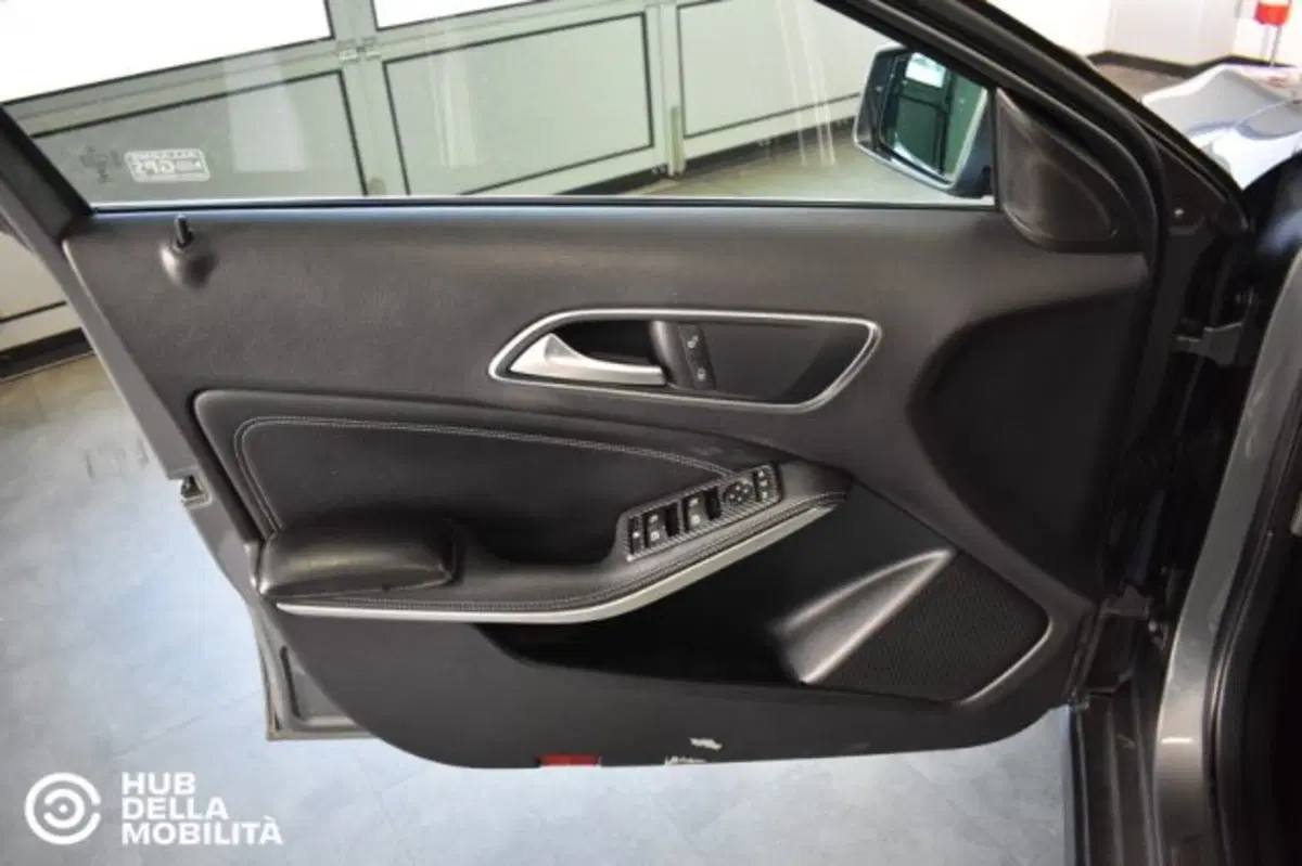 Mercedes-Benz GLA SUV usata a Perugia (7)