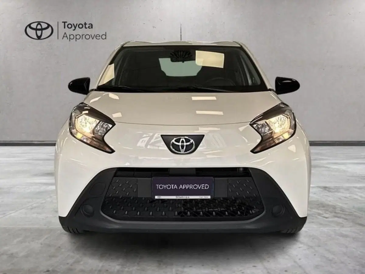 Toyota Aygo X usata a Prato (4)