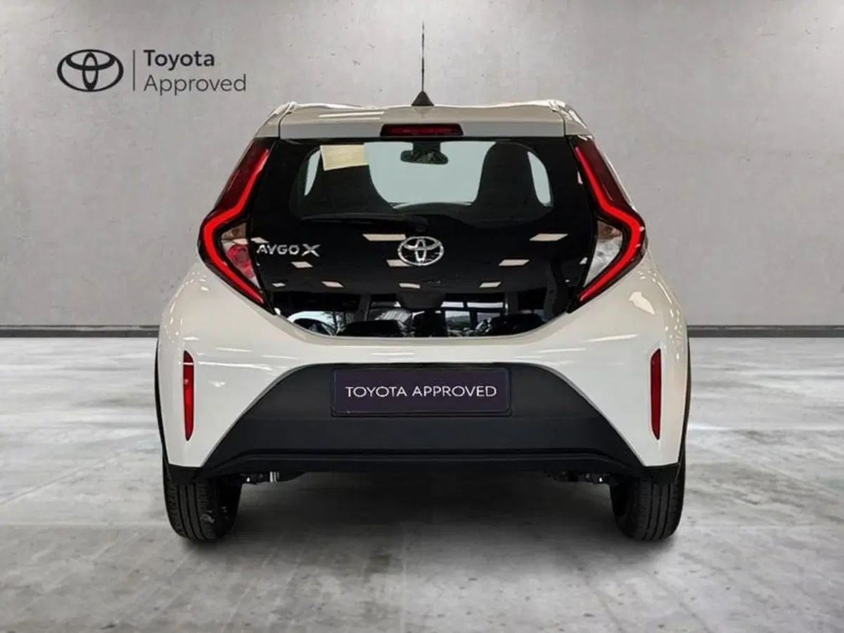 Toyota Aygo X usata a Prato (7)