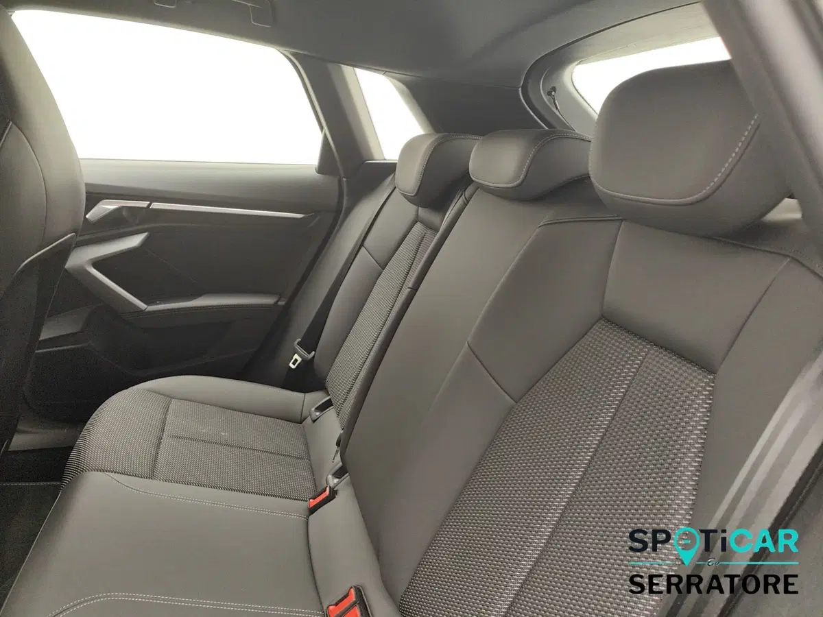 Audi A3 Sportback usata a Como (13)