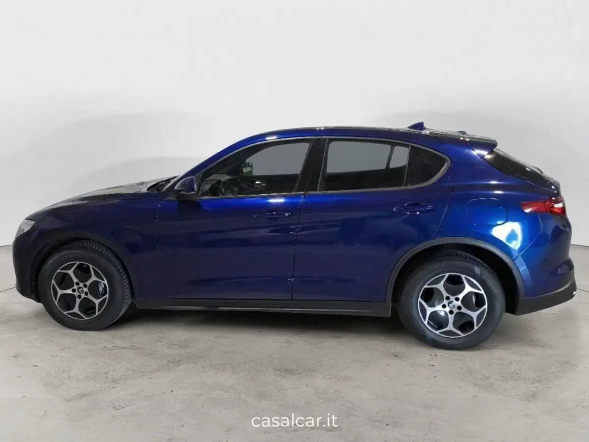 Alfa Romeo Stelvio usata a Salerno (4)
