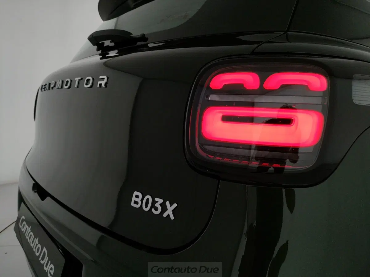 Leapmotor B03X nuova a Caserta (11)
