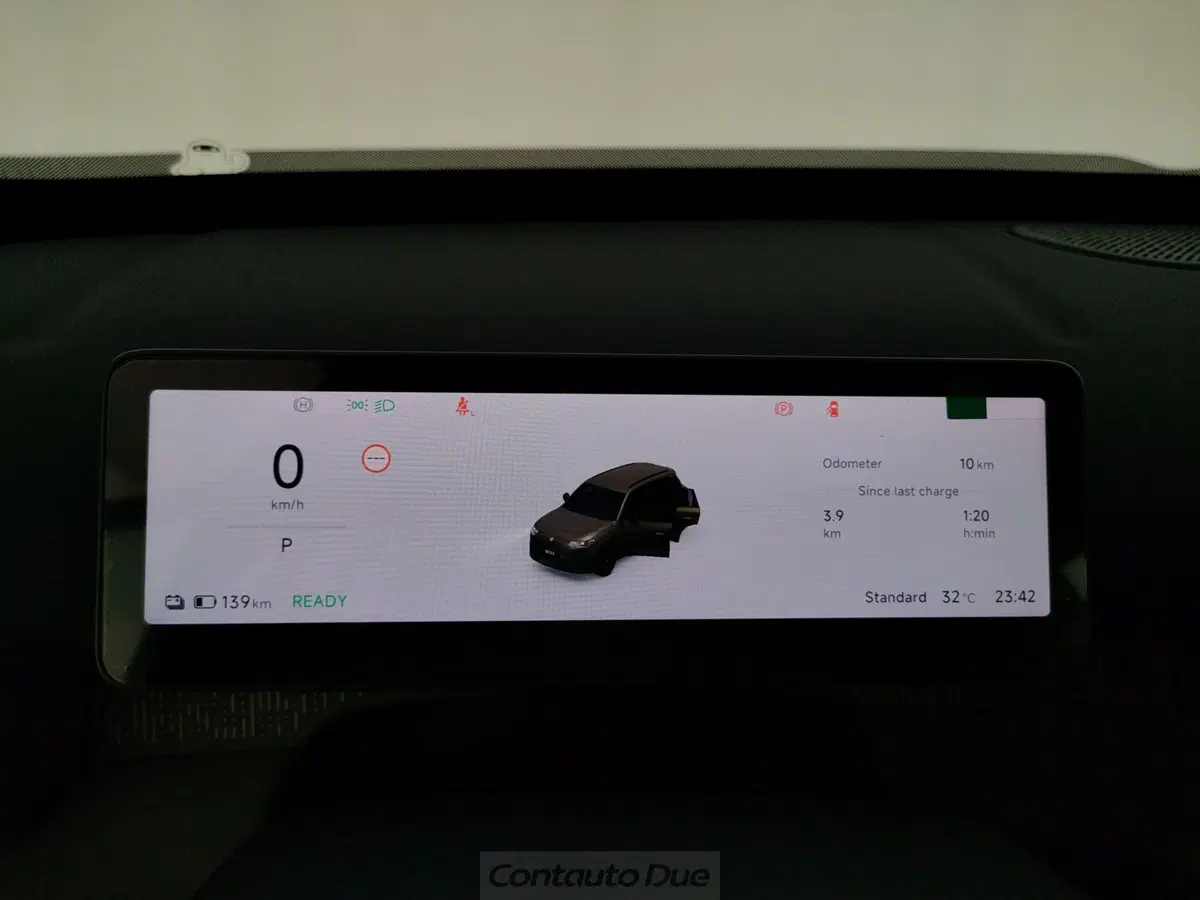 Leapmotor B03X nuova a Caserta (10)