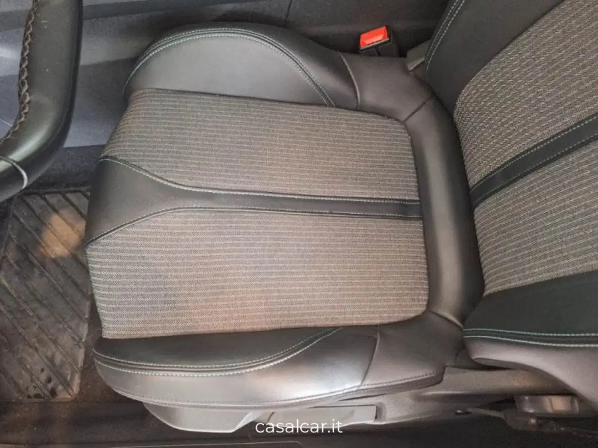 Peugeot 3008 usata a Salerno (11)