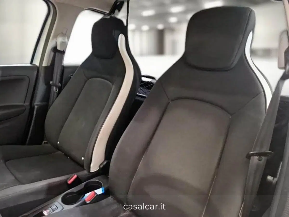 Renault Zoe usata a Salerno (9)