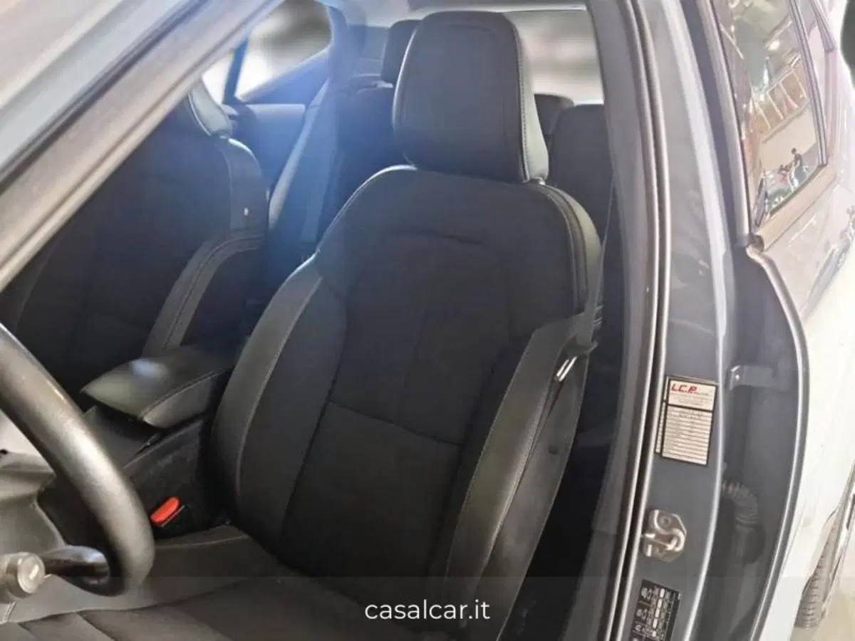VOLVO Veicoli Commerciali XC40 usata a Salerno (9)