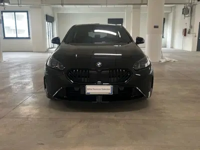 BMW Serie 1 120d cat 5 porte Attiva nuova a Moncalieri