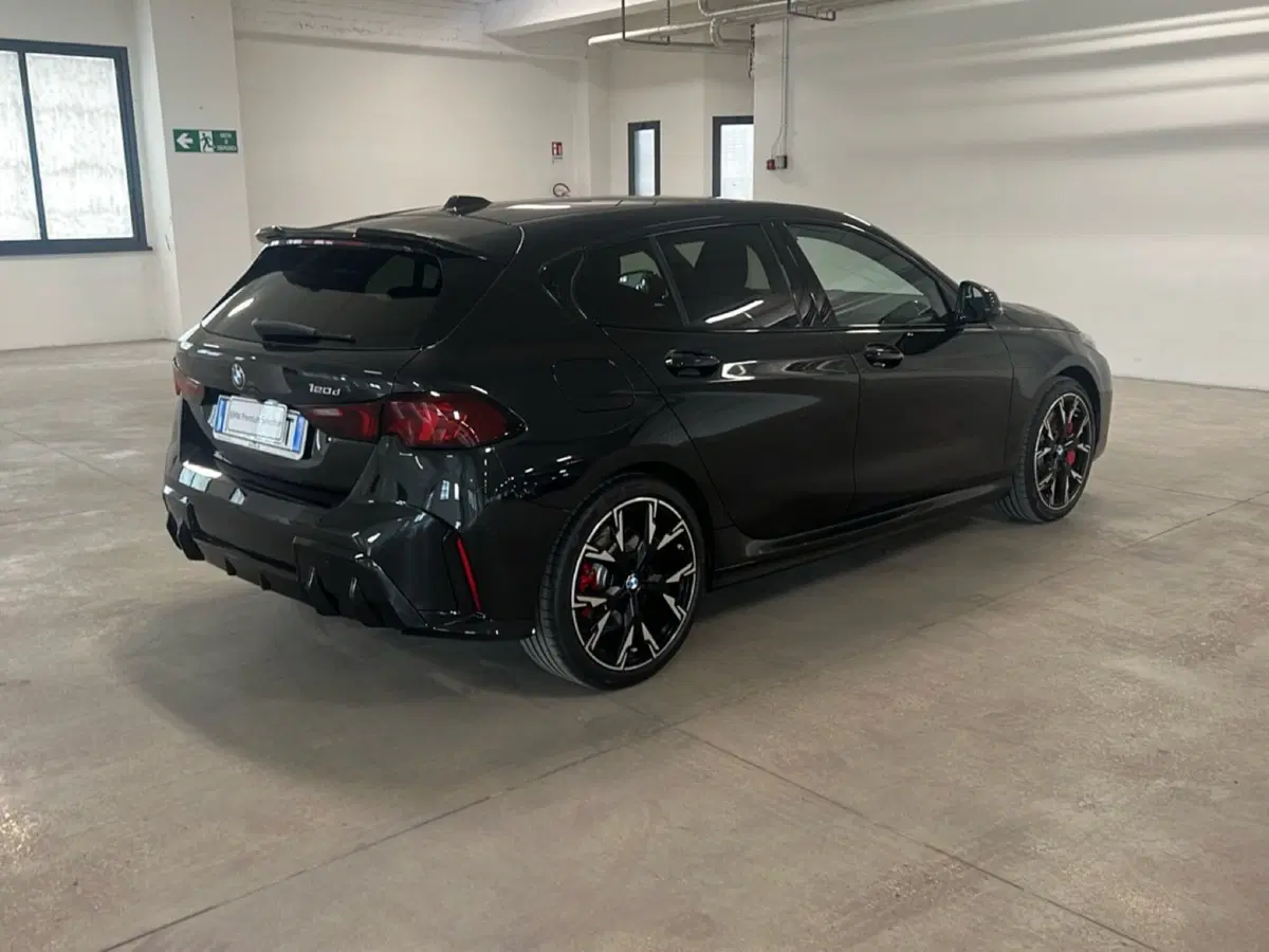 BMW Serie 1 nuova a Torino (9)