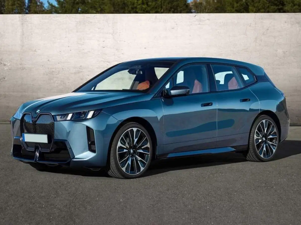 BMW iX nuova a Torino (3)