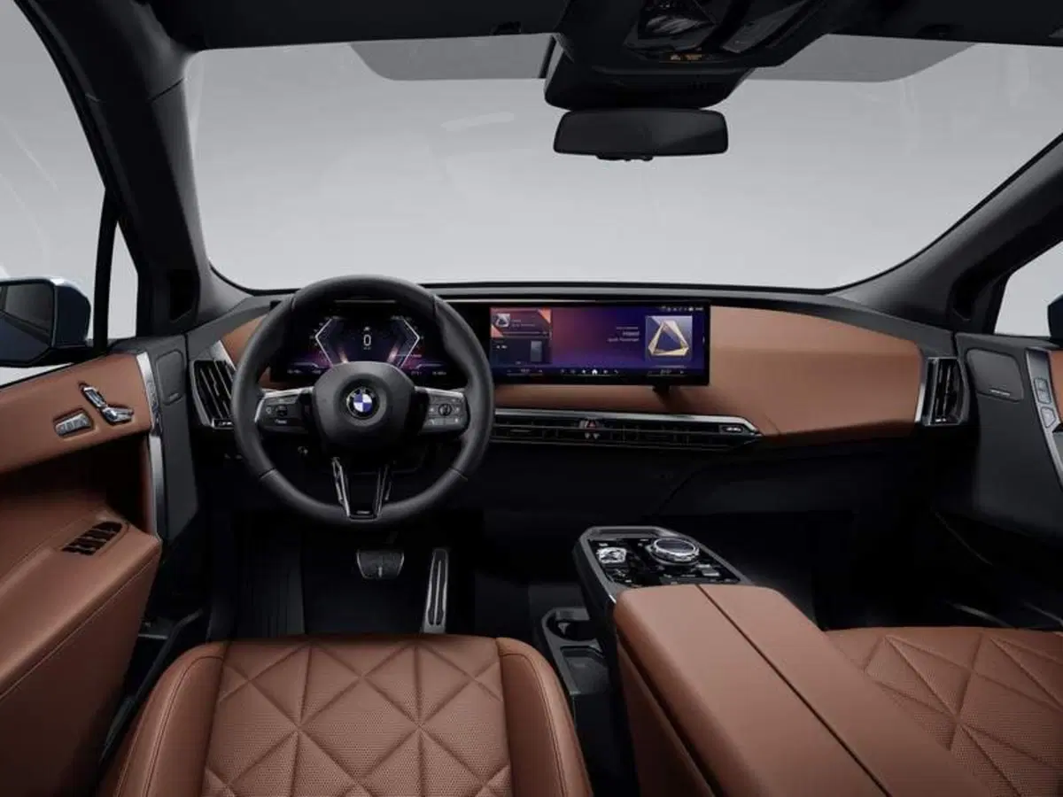 BMW iX nuova a Torino (6)