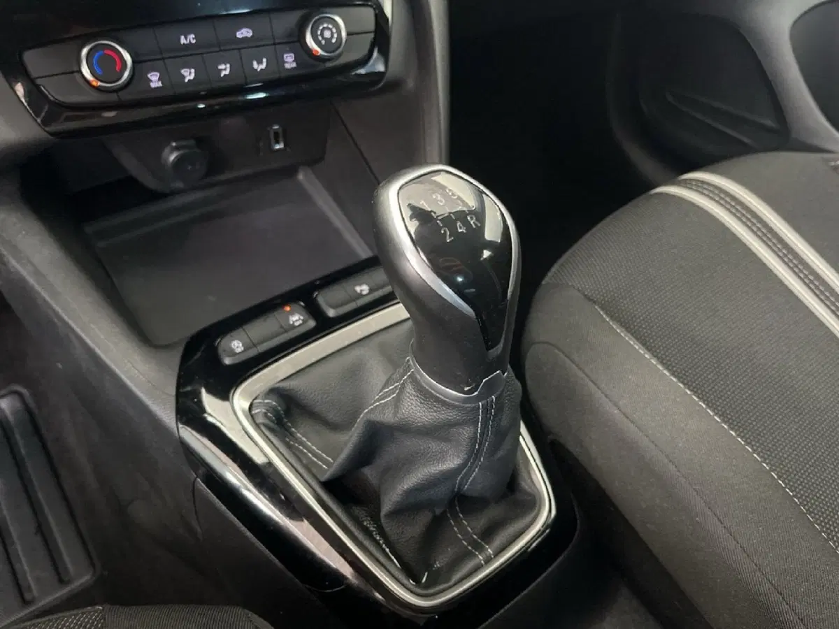Opel Corsa usata a Torino (13)
