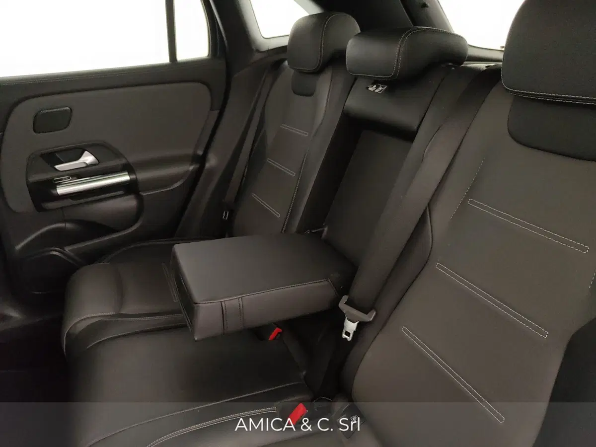 Mercedes-Benz GLA SUV usata a Caserta (19)