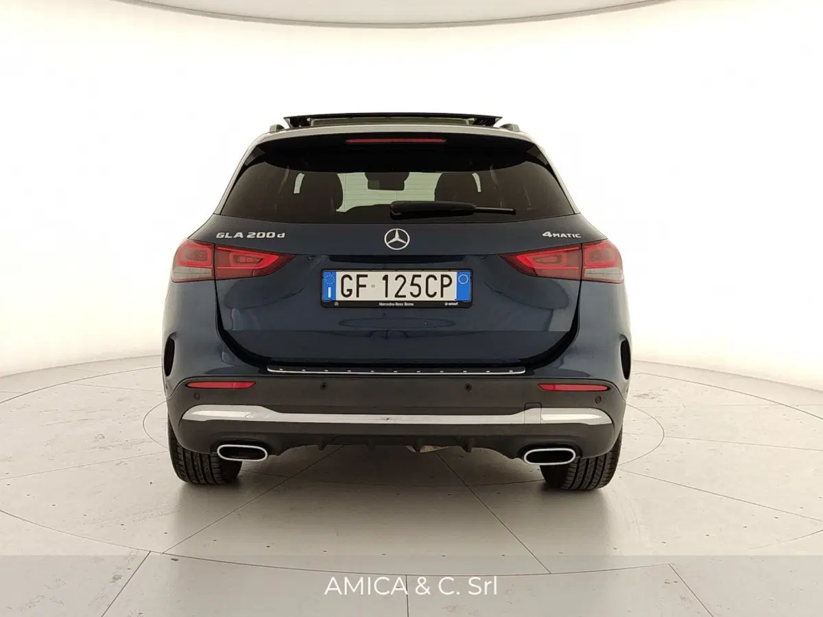 Mercedes-Benz GLA SUV usata a Caserta (5)