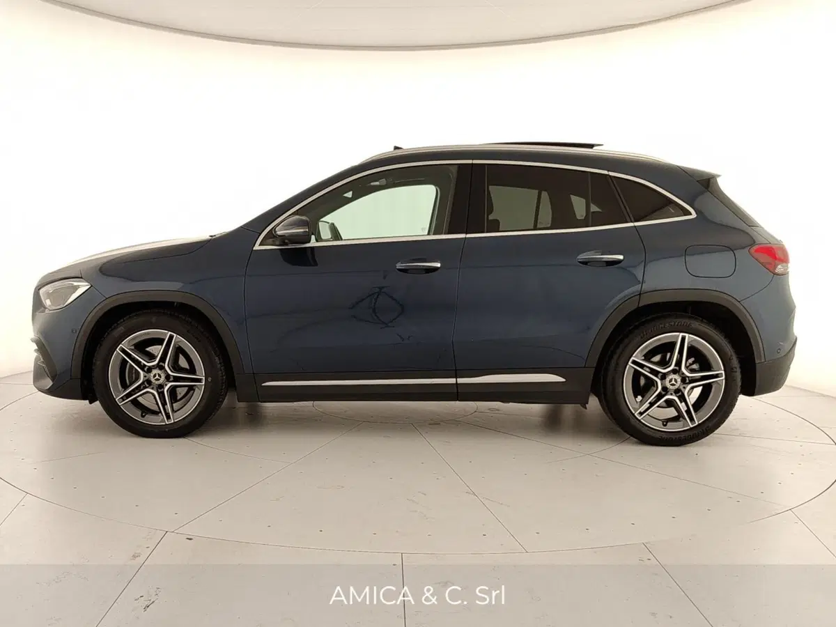 Mercedes-Benz GLA SUV usata a Caserta (8)