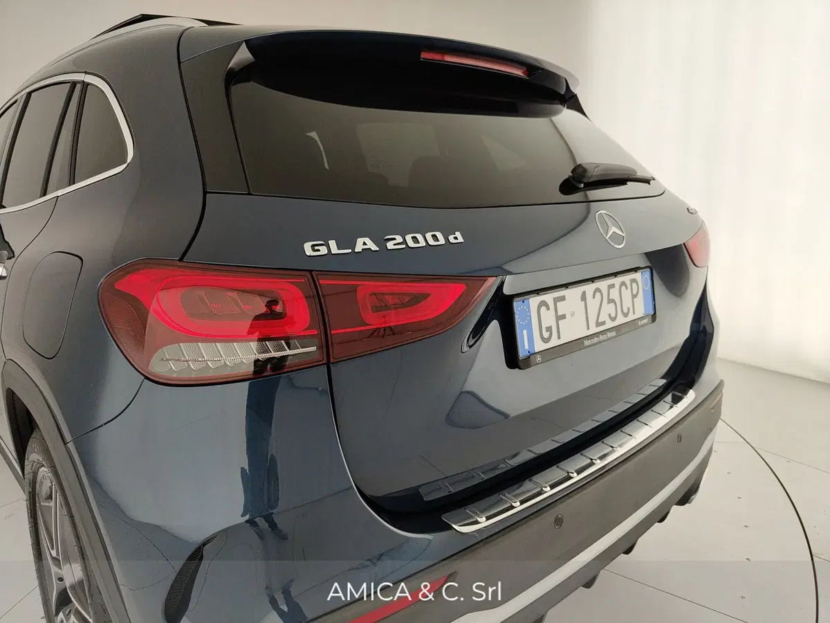 Mercedes-Benz GLA SUV usata a Caserta (9)