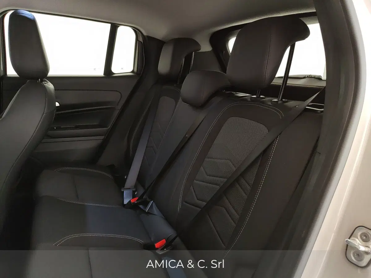 Jeep Avenger usata a Caserta (19)