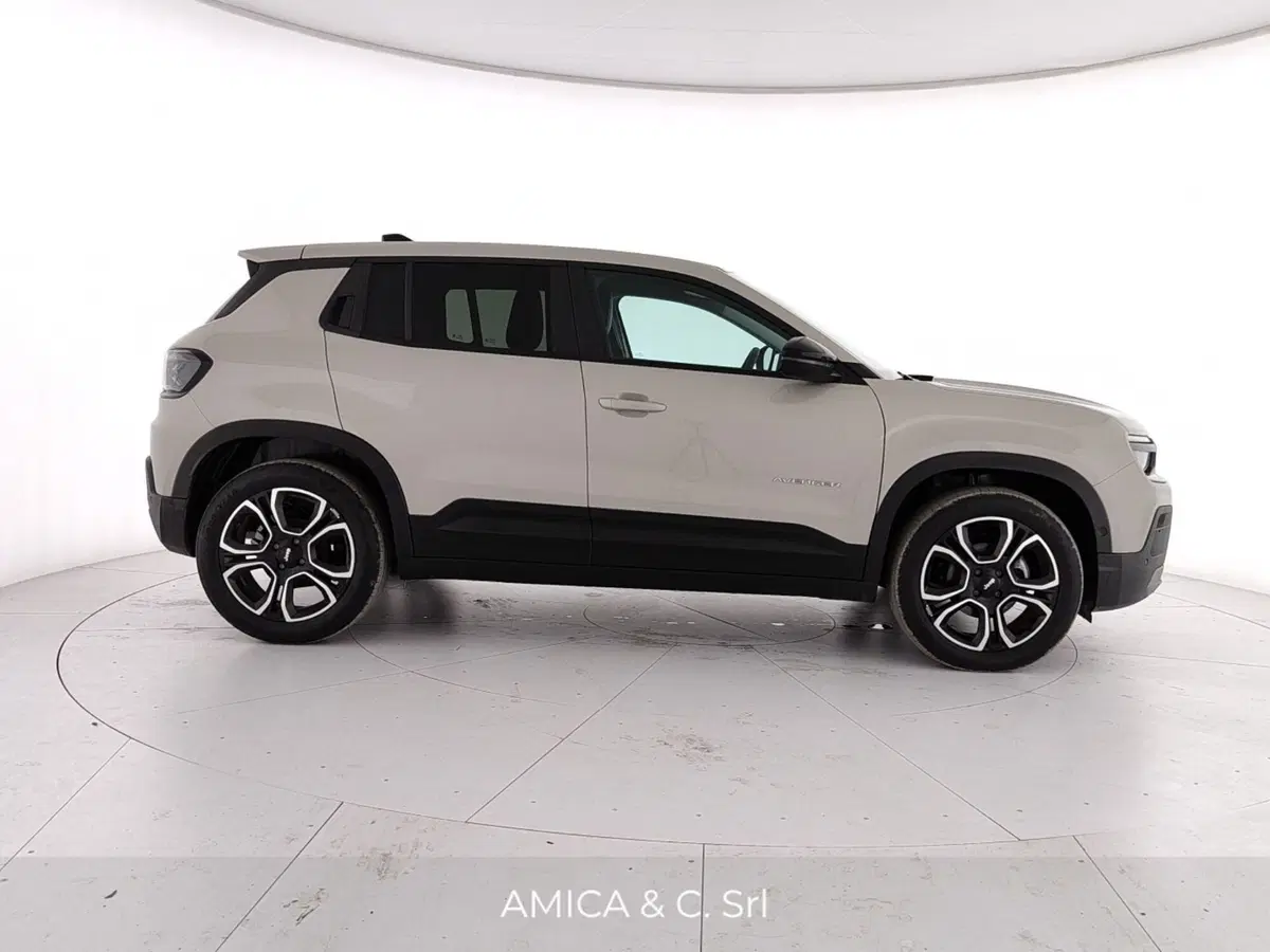 Jeep Avenger usata a Caserta (8)