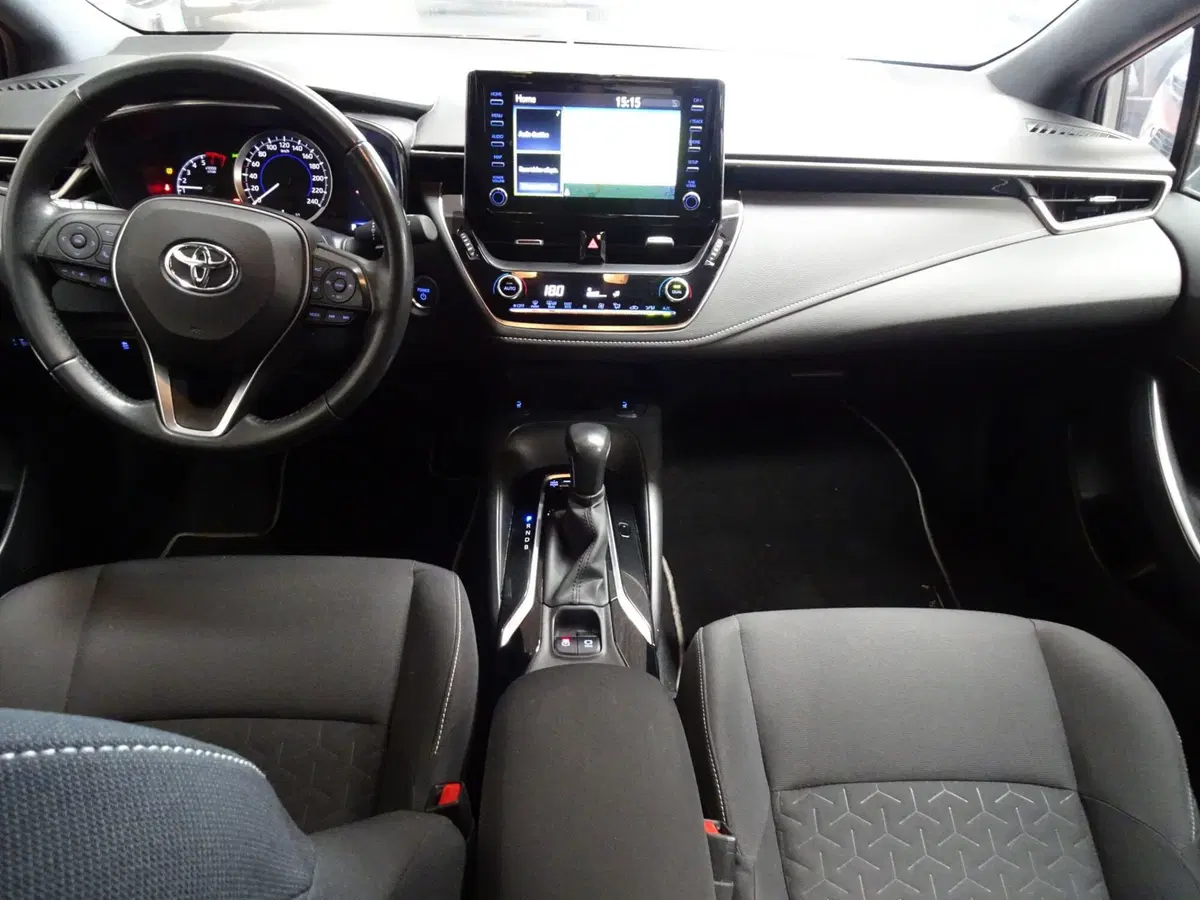 Toyota Corolla Touring Sports usata a Treviso (11)