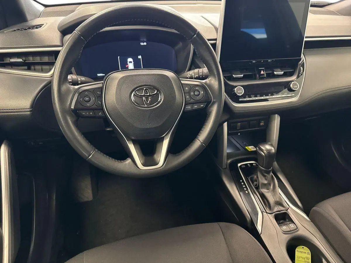 Toyota Corolla Cross Hybrid usata a Prato (11)