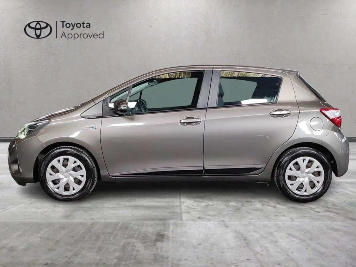 Toyota Yaris usata a Milano (4)