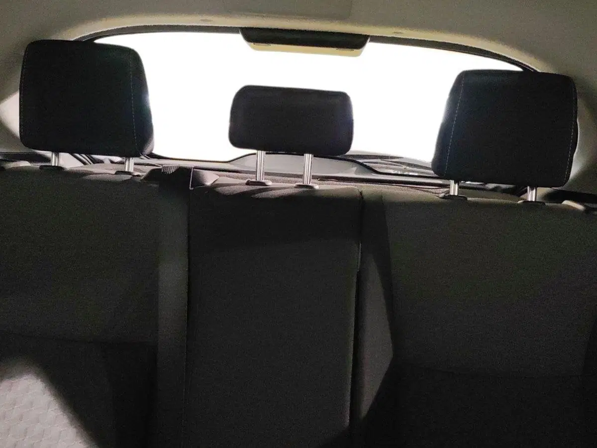 Toyota Yaris usata a Milano (11)