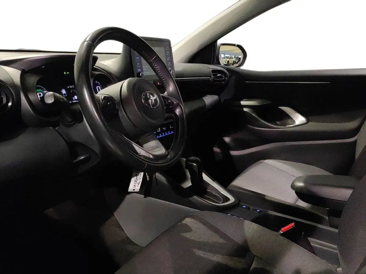 Toyota Yaris usata a Milano (7)