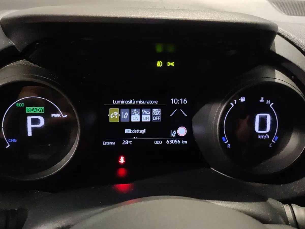 Toyota Yaris usata a Milano (9)