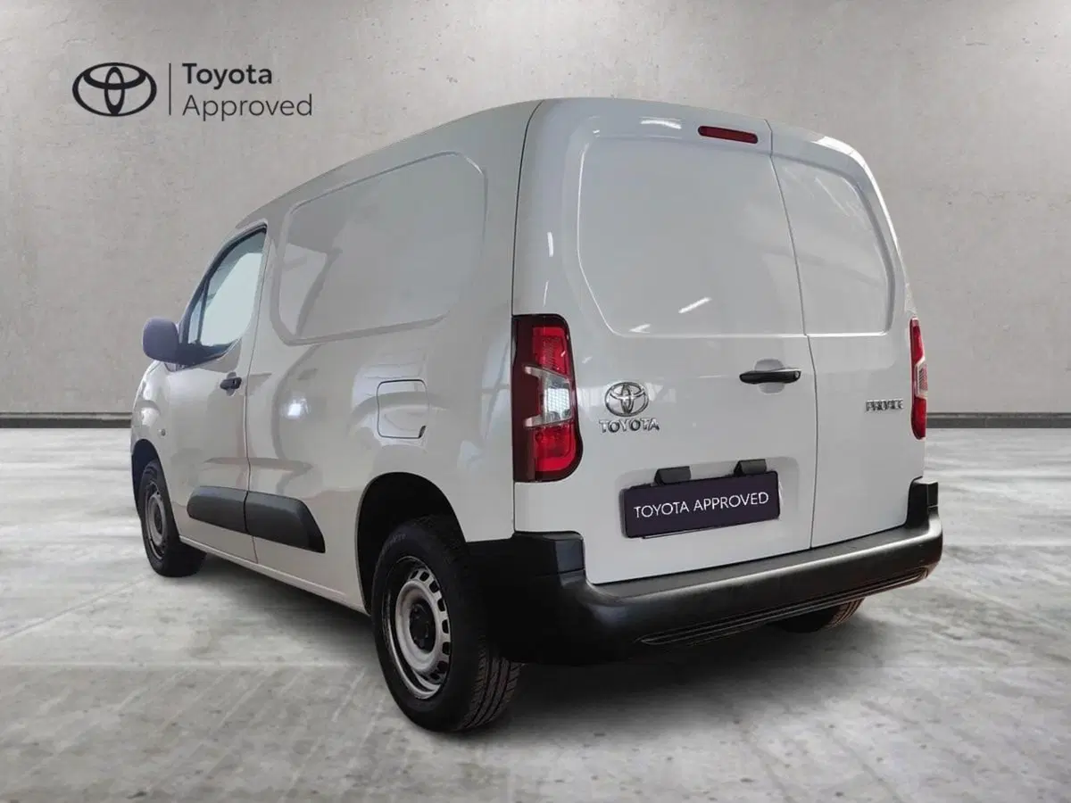 Toyota Proace City Furgone usata a Milano (6)