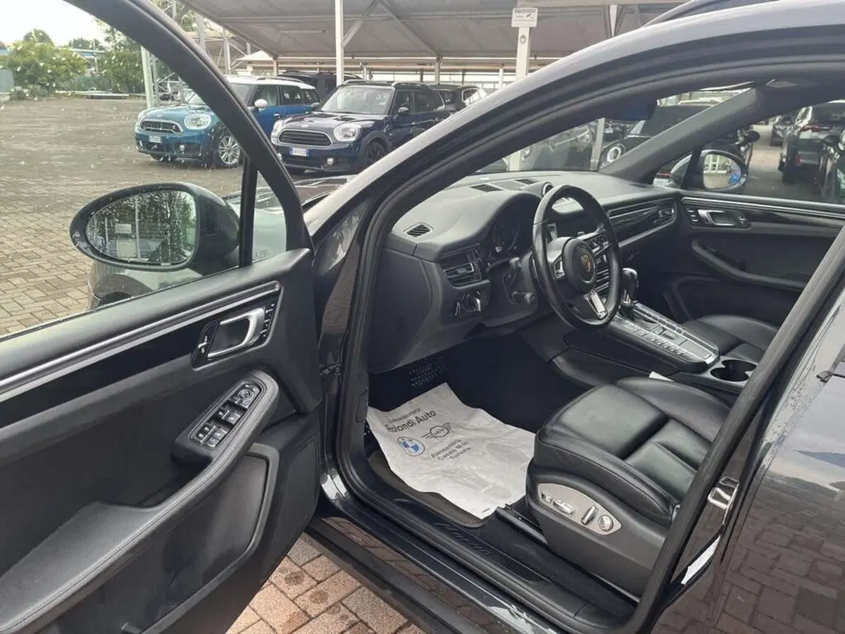 Porsche Macan usata a Alessandria (11)