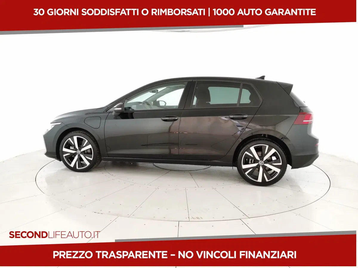 Volkswagen Golf nuova a Chieti (4)