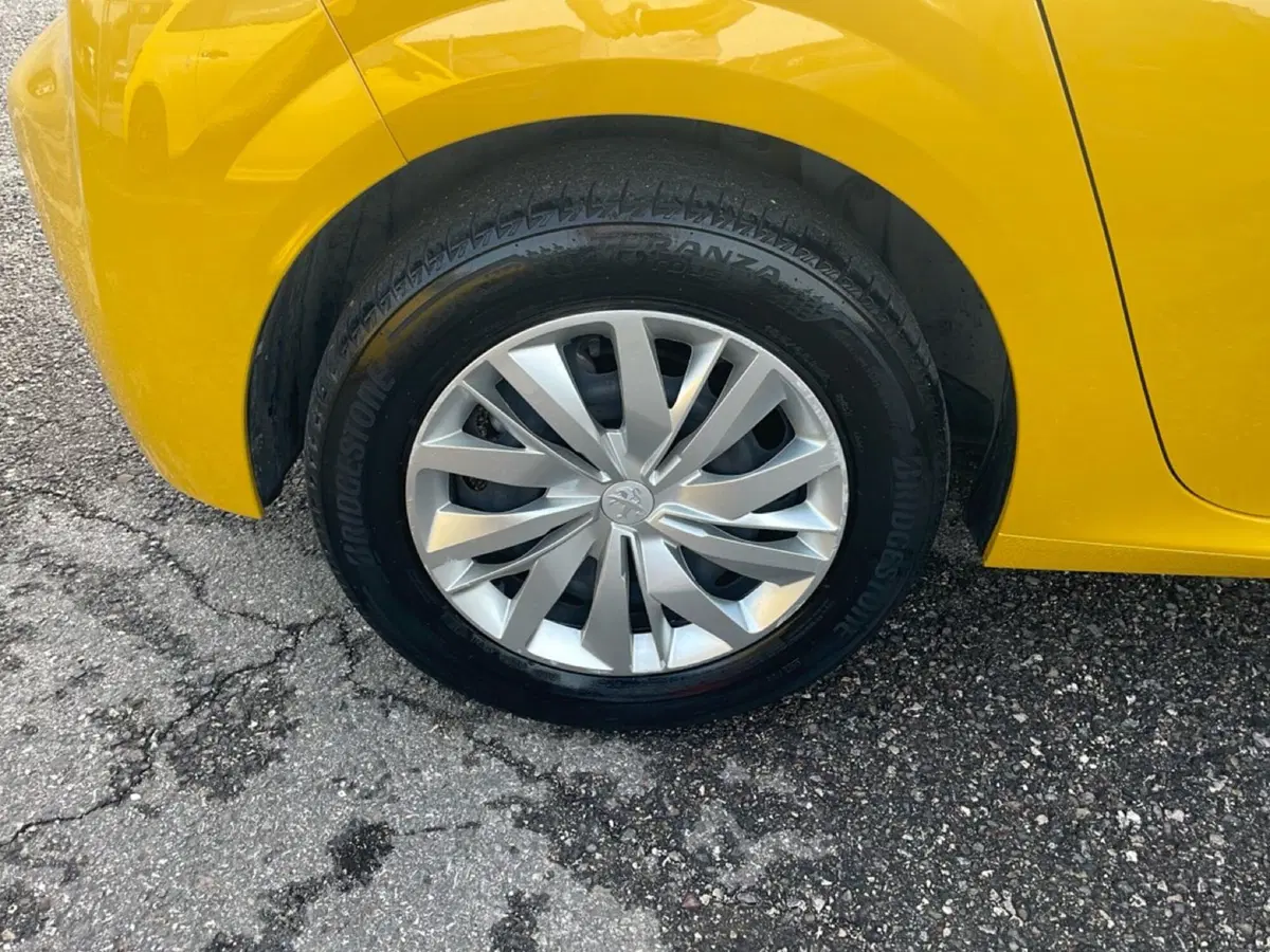 Peugeot 208 usata a Bologna (9)