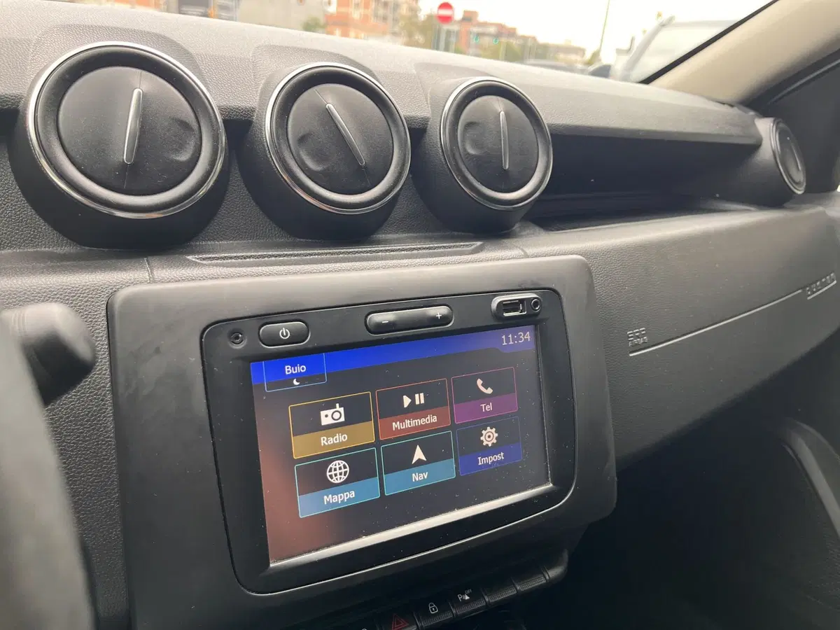 Dacia Duster usata a Modena (13)