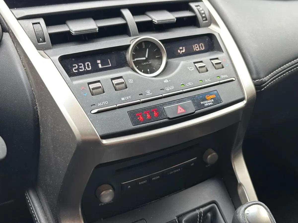 Lexus NX usata a Bologna (13)