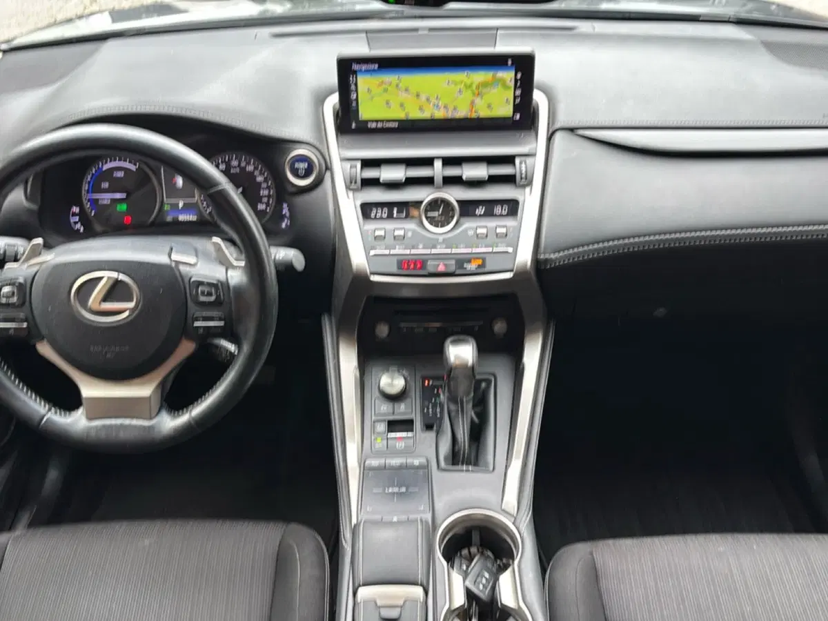 Lexus NX usata a Bologna (9)