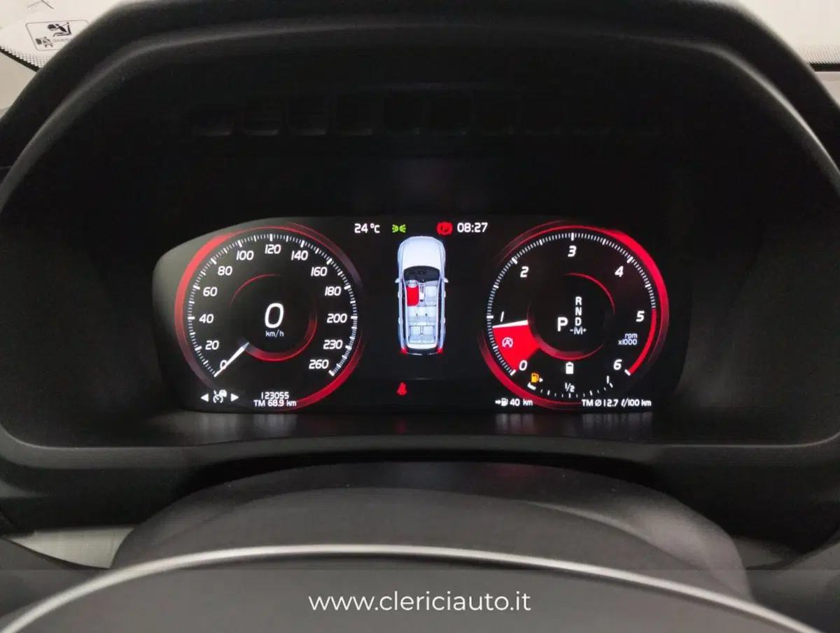 Volvo XC90 usata a Como (13)