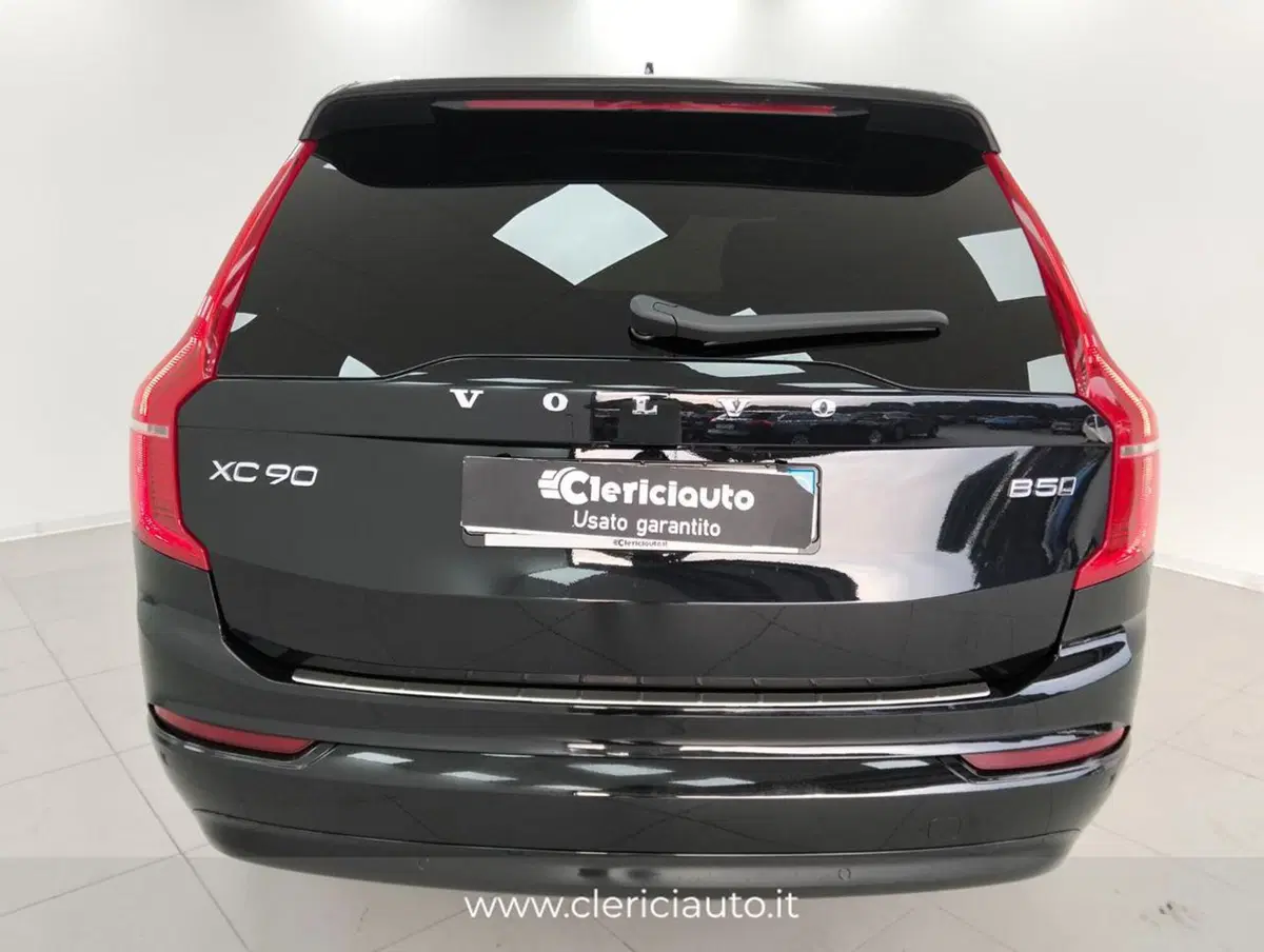 Volvo XC90 usata a Como (8)
