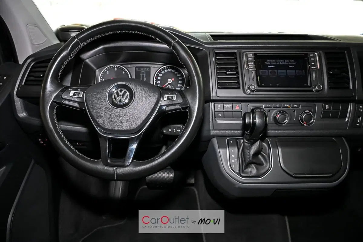 Volkswagen Multivan usata a Torino (17)