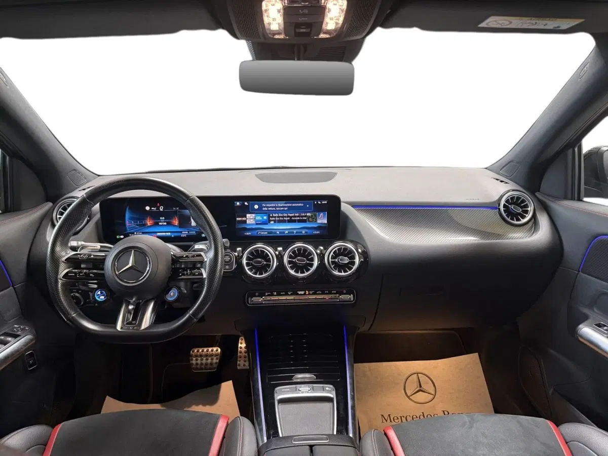 Mercedes-Benz GLA SUV usata a Napoli (10)