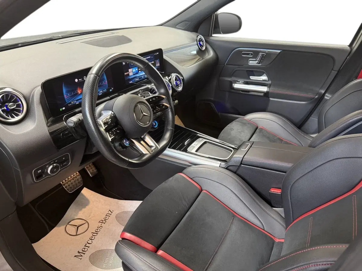 Mercedes-Benz GLA SUV usata a Napoli (11)