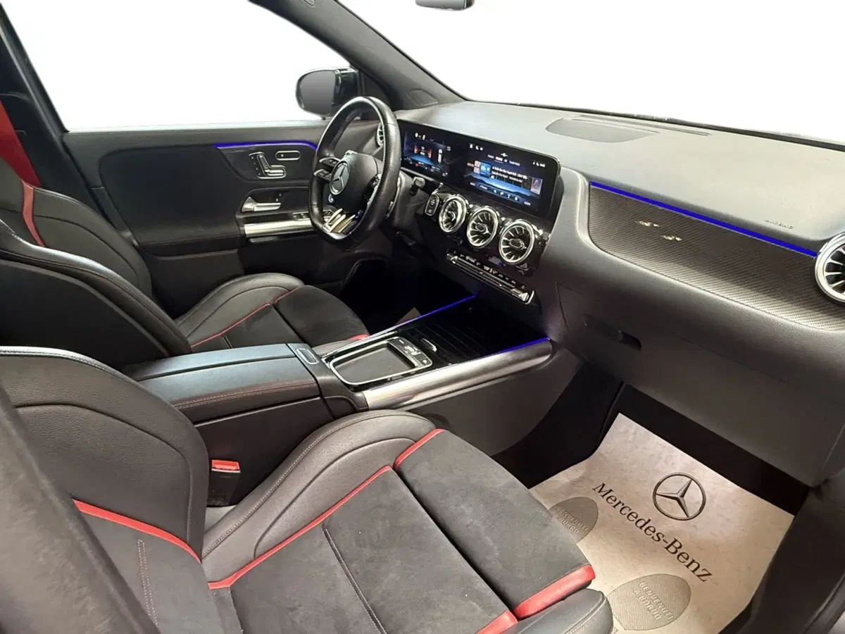 Mercedes-Benz GLA SUV usata a Napoli (13)