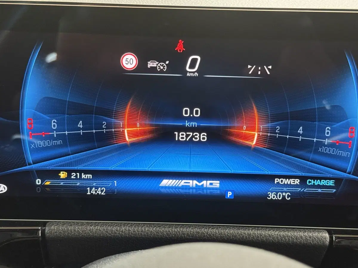 Mercedes-Benz GLA SUV usata a Napoli (9)