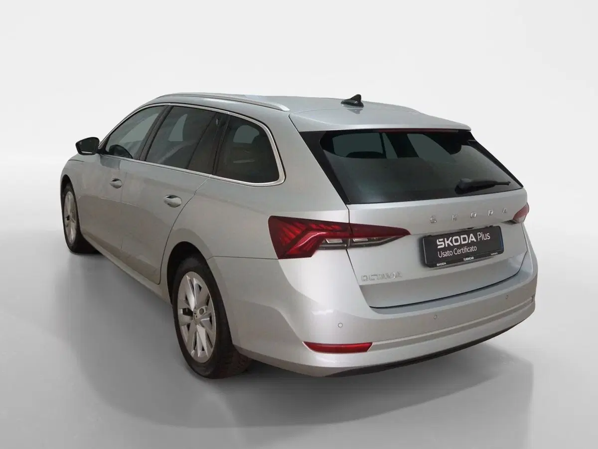 Skoda Octavia Station Wagon usata a Torino (4)
