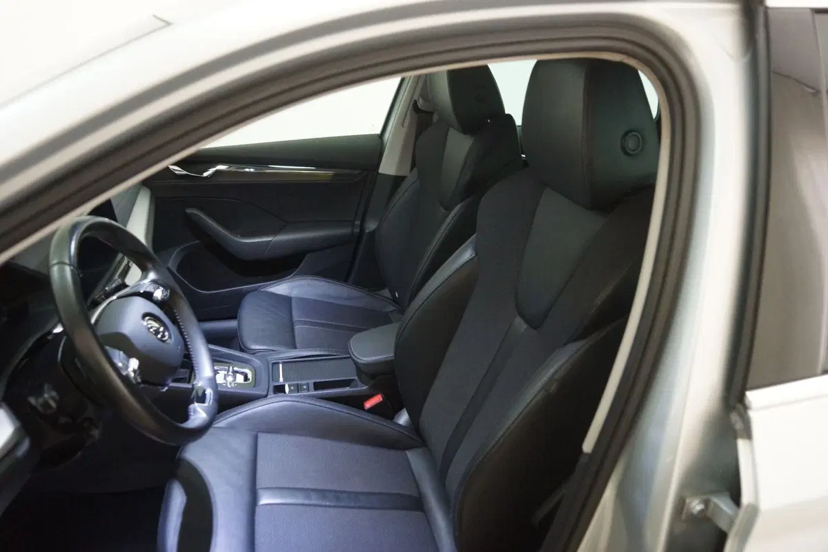 Skoda Octavia Station Wagon usata a Torino (9)
