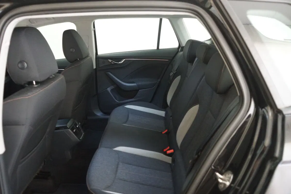 Skoda Kamiq usata a Torino (8)