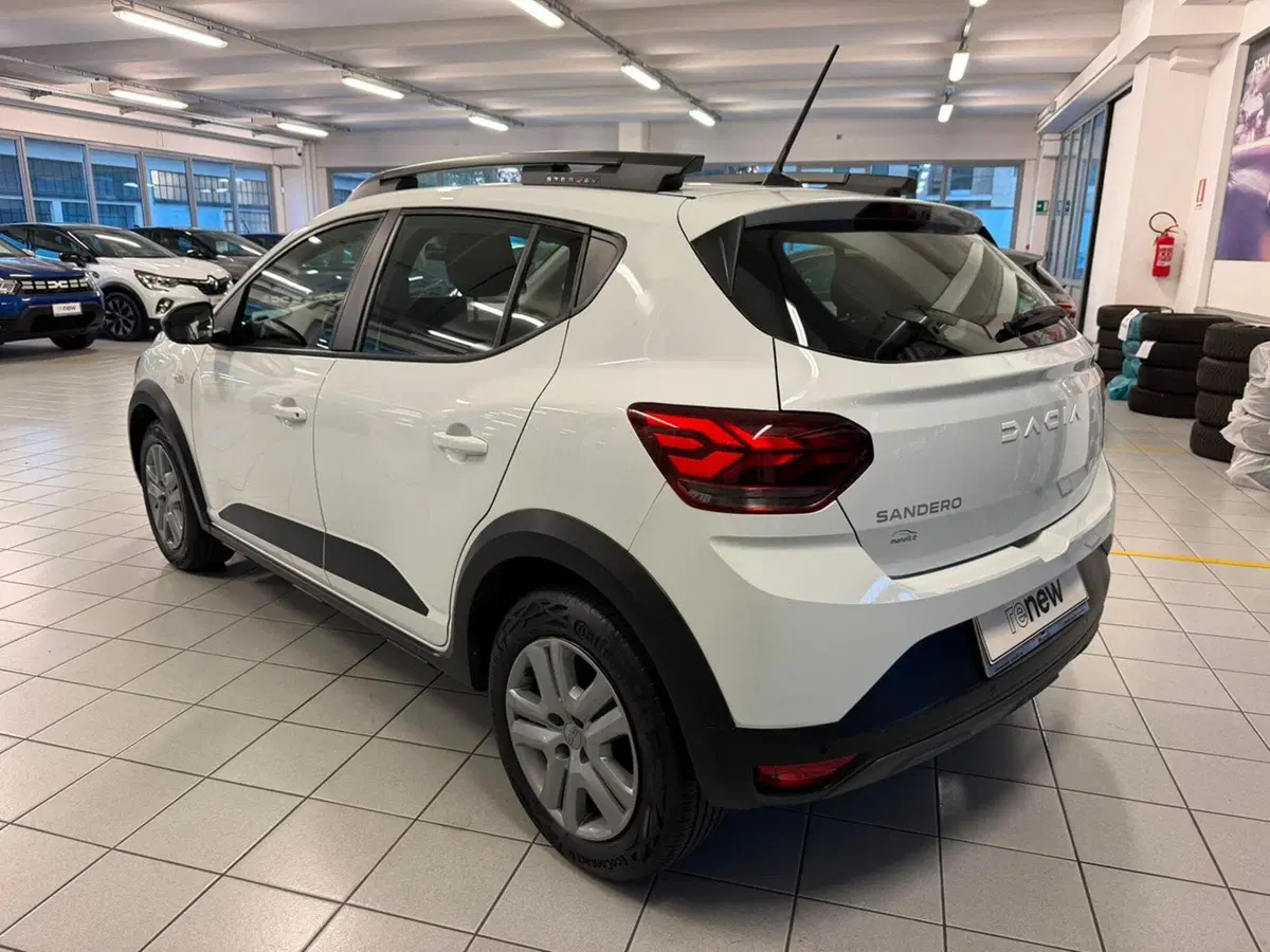 Dacia Sandero usata a Brescia (7)