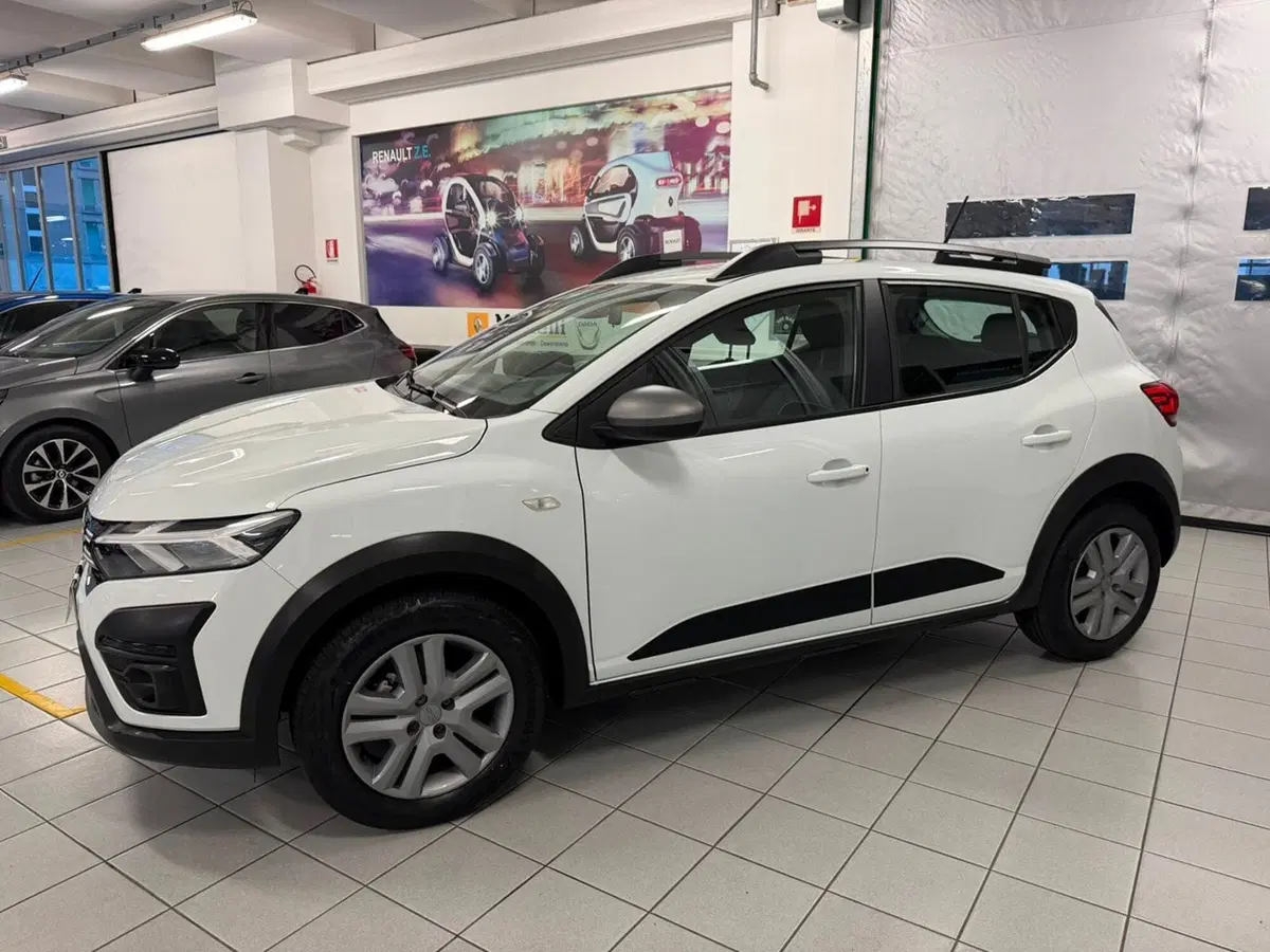 Dacia Sandero usata a Brescia (8)