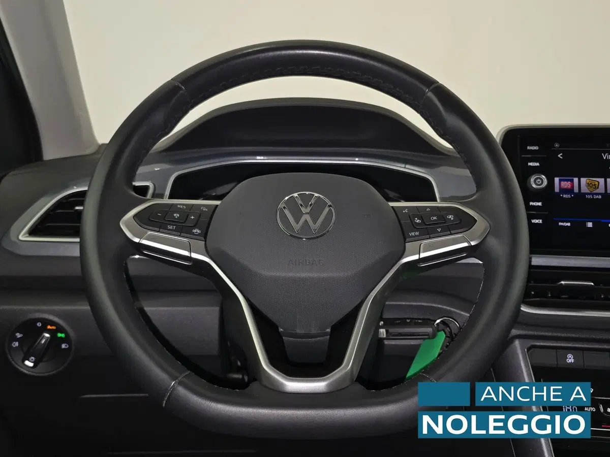 Volkswagen T-Roc usata a Asti (11)